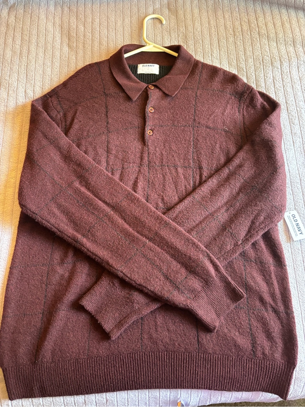 Old Navy Men's Burgundy V-Neck Polo Sweater